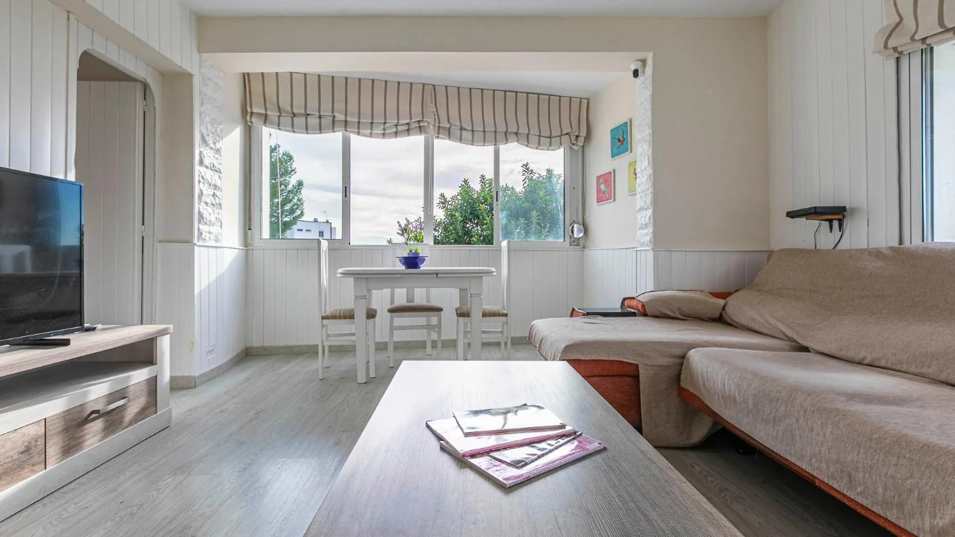 Plaza Pedro - Apartamento En Nueva Andalucia マルベーリャ アパート